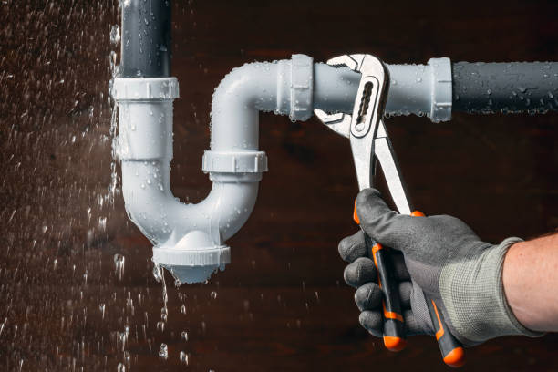 Professional Pipe Repair technician working in Highland, KS